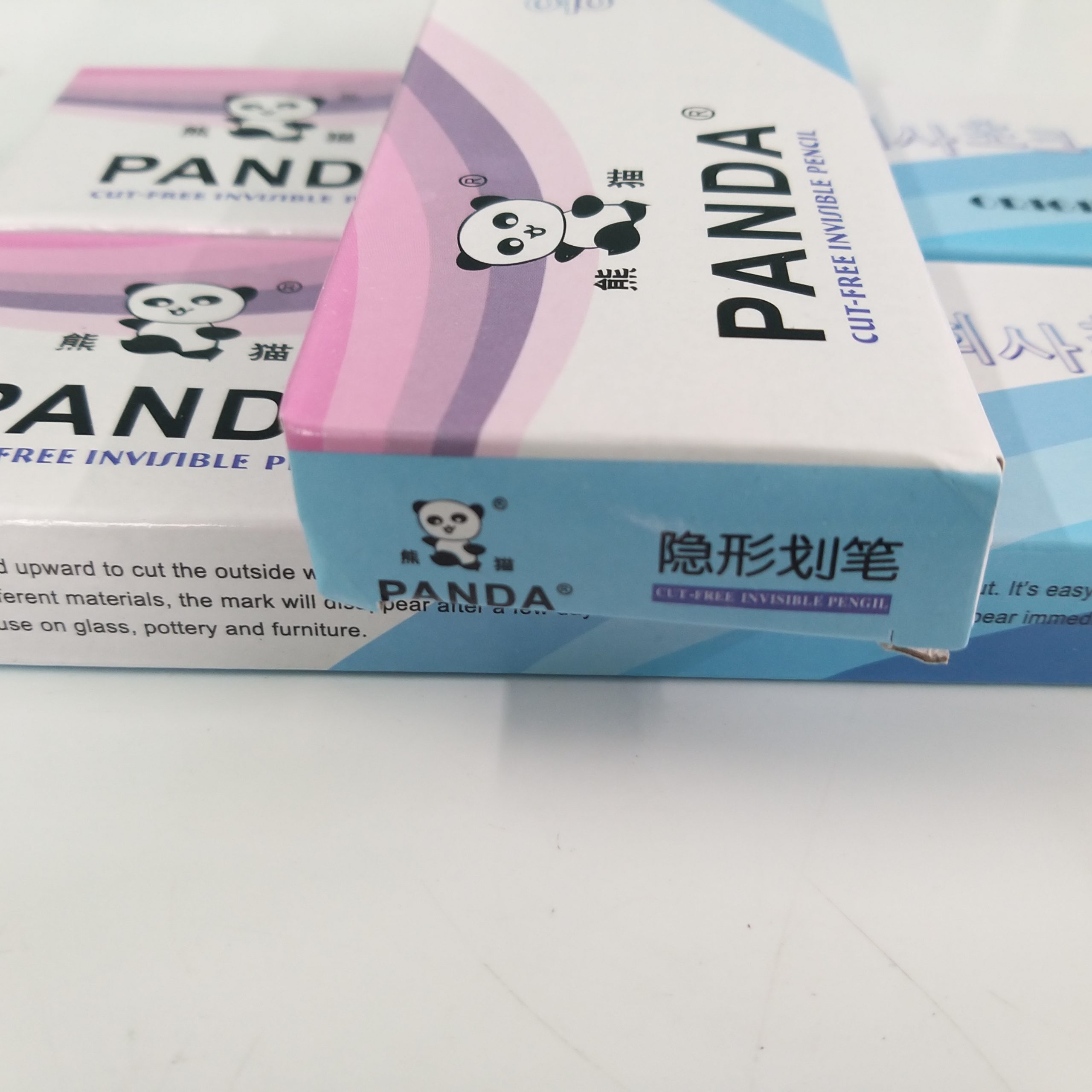 Hộp viết sáp bay panda